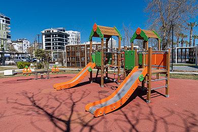 三国塔防自走棋《斗塔》，热血羁绊，兵来将挡！